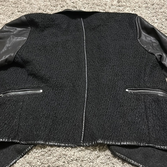 Blank NYC Jacket - Picture 5 of 5